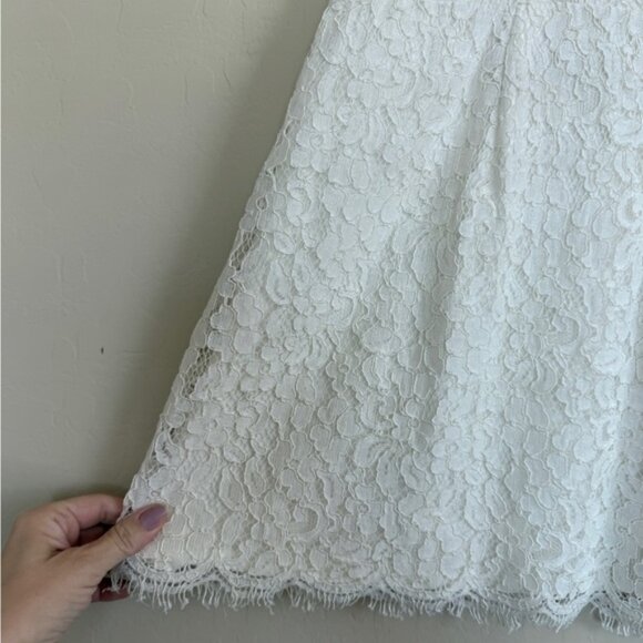 A Pea in the Pod Sleeveless Lace Top Tunic Ivory Maternity - Picture 2 of 7